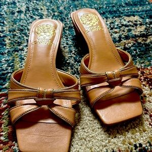 Slip on Vince Camuto shoes !!! low heel brand new never worn !!